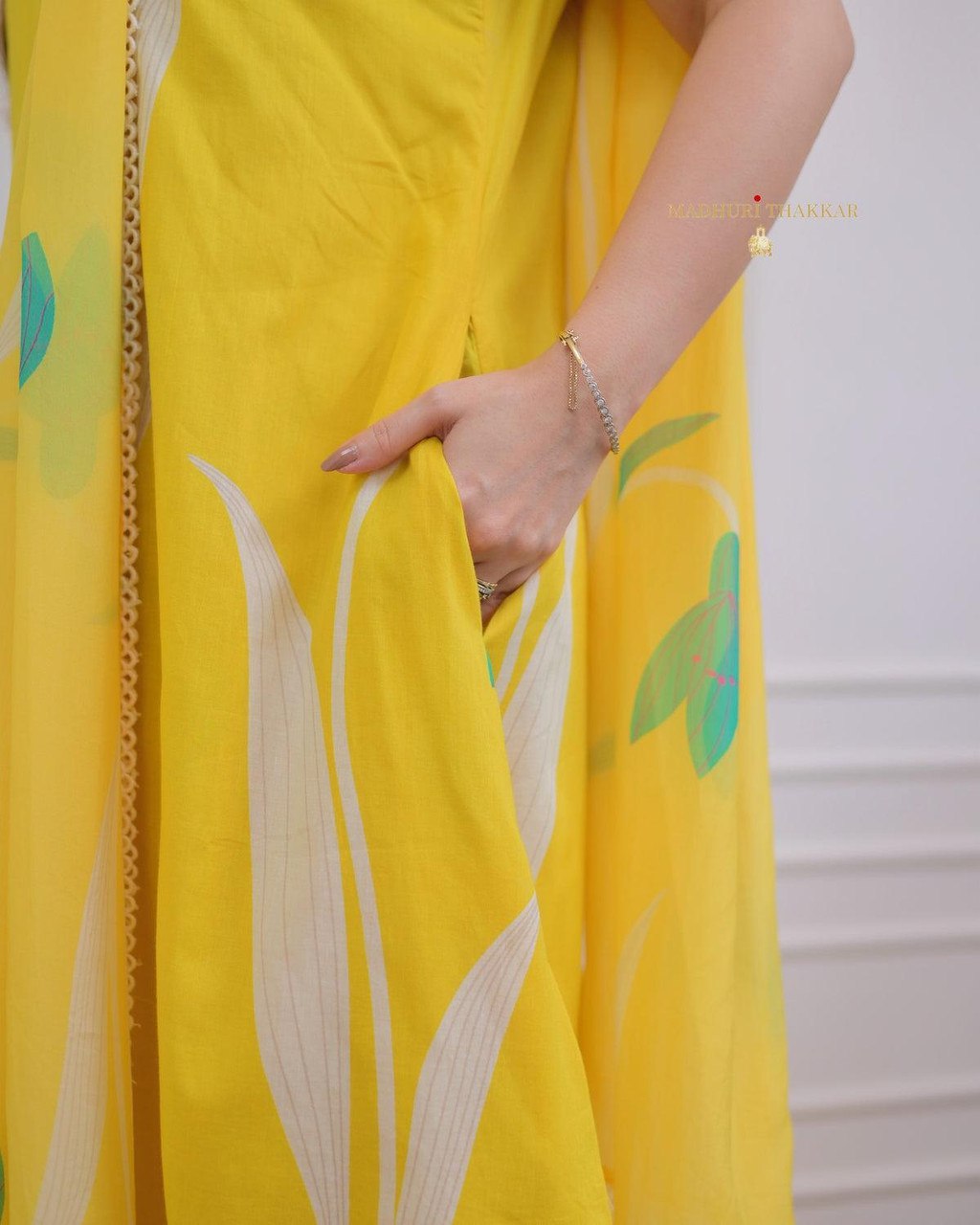 Printed Yellow Kurti - View 4 of 5